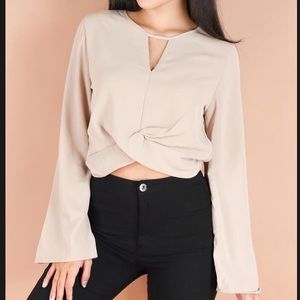 NWOT CROPPED TOP